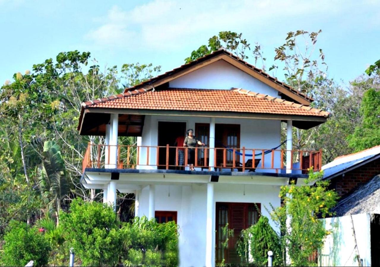 Pearl Cave Cabanas & Resturant Tangalle Exterior foto